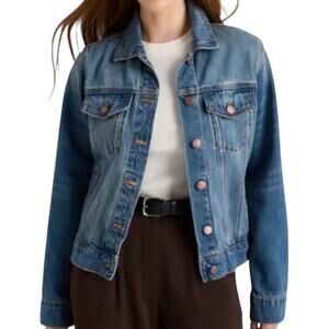 40. Cavalini Denim Collection Size Large Stretch Jean Jacket